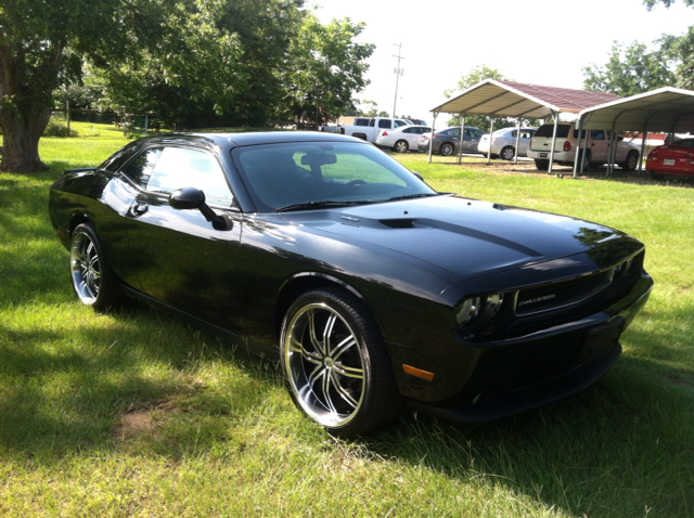 Dodge Challenger 2011 photo 1