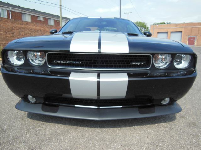 Dodge Challenger 2011 photo 18
