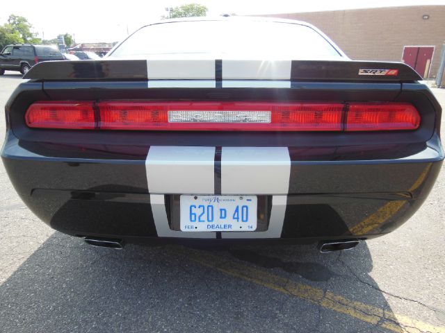 Dodge Challenger 2011 photo 24