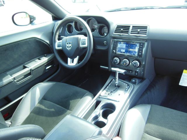 Dodge Challenger 2011 photo 5