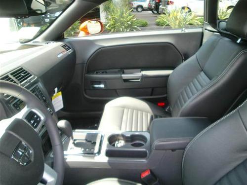 Dodge Challenger 2011 photo 1