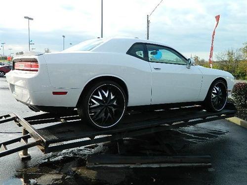 Dodge Challenger 2011 photo 3