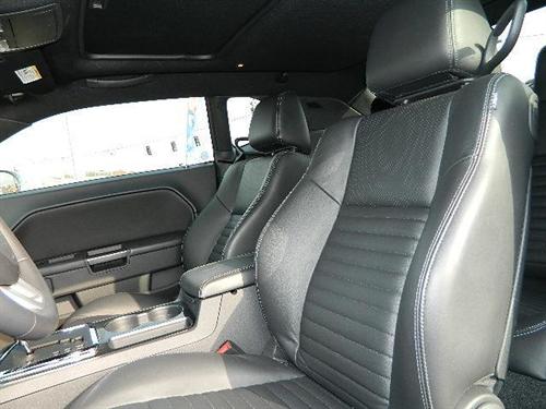Dodge Challenger 2011 photo 4