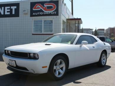 Dodge Challenger 2011 photo 2