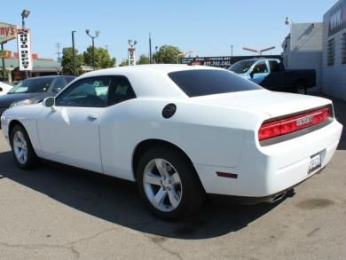 Dodge Challenger 2011 photo 4