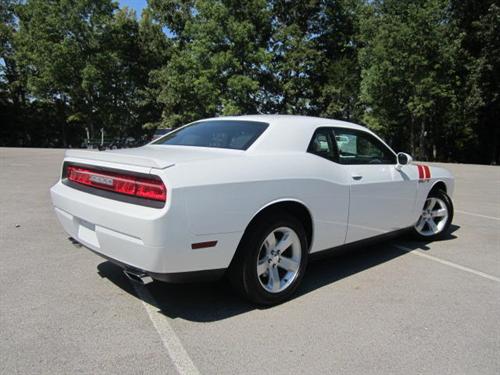 Dodge Challenger 2011 photo 4