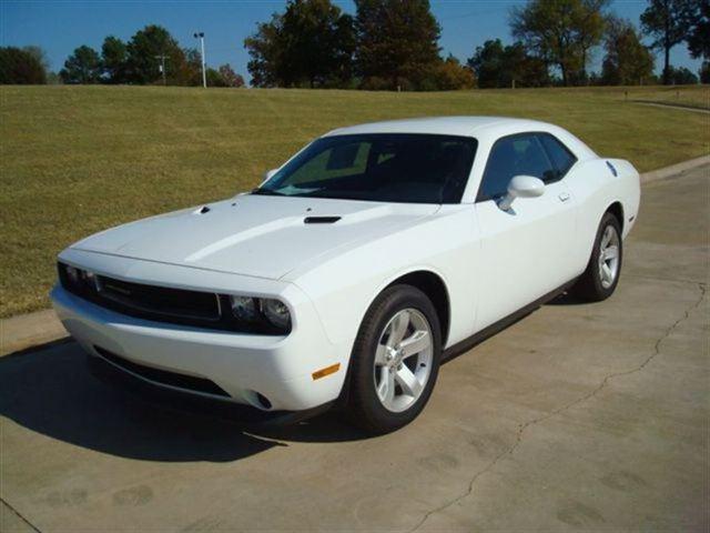 Dodge Challenger GT Premium Coupe