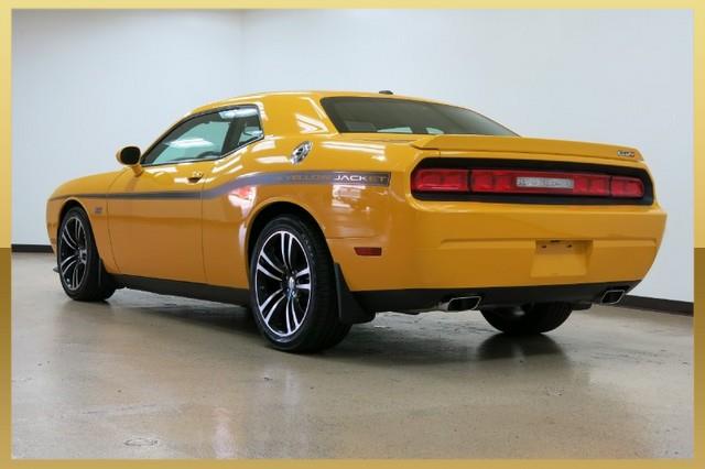Dodge Challenger 2012 photo 3