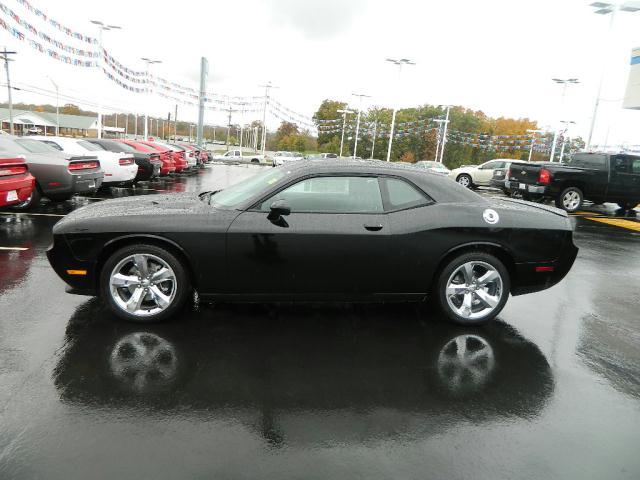 Dodge Challenger 2012 photo 2