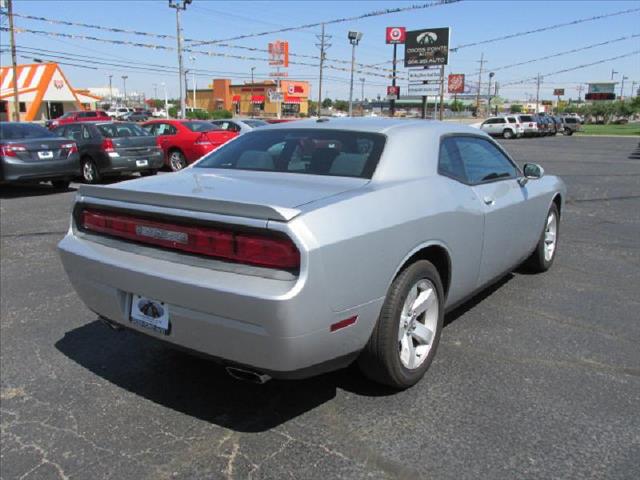Dodge Challenger 2012 photo 3