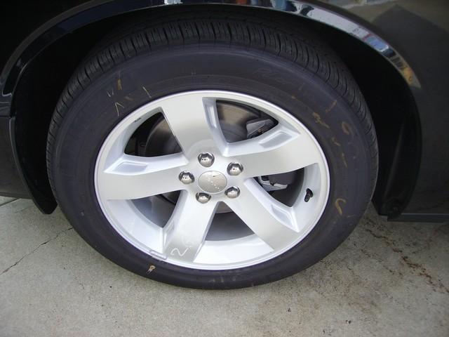Dodge Challenger 2012 photo 2