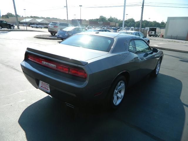 Dodge Challenger 2012 photo 3
