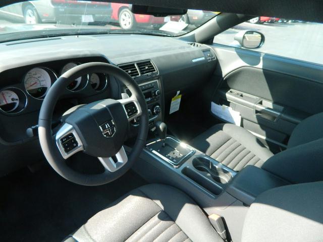 Dodge Challenger 2012 photo 5