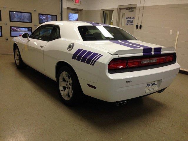 Dodge Challenger 2012 photo 2