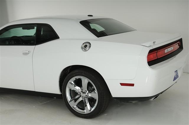 Dodge Challenger 2012 photo 4