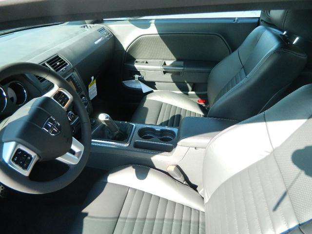Dodge Challenger 2012 photo 5