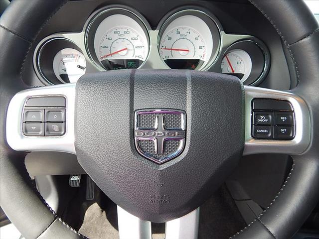 Dodge Challenger 2012 photo 2