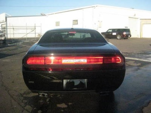 Dodge Challenger 2012 photo 4