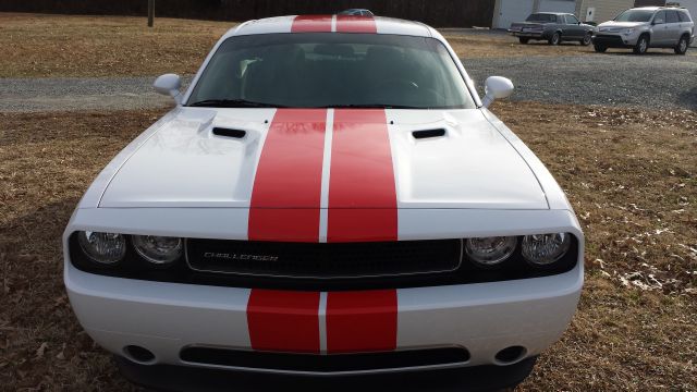 Dodge Challenger 2012 photo 3