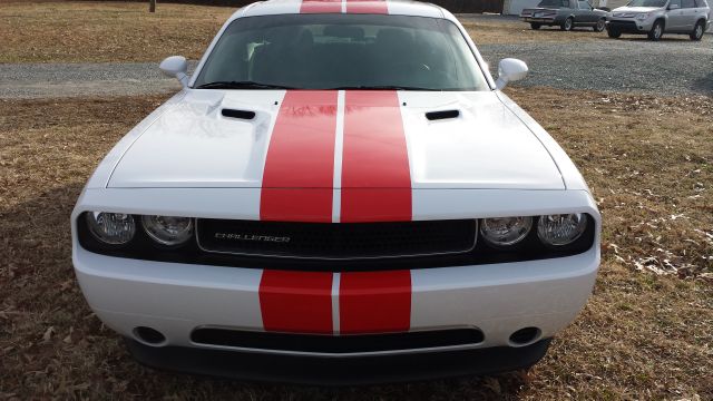 Dodge Challenger 2012 photo 4