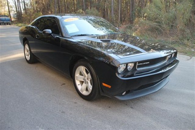 Dodge Challenger Base Unspecified