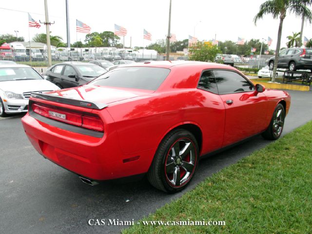 Dodge Challenger 2012 photo 1