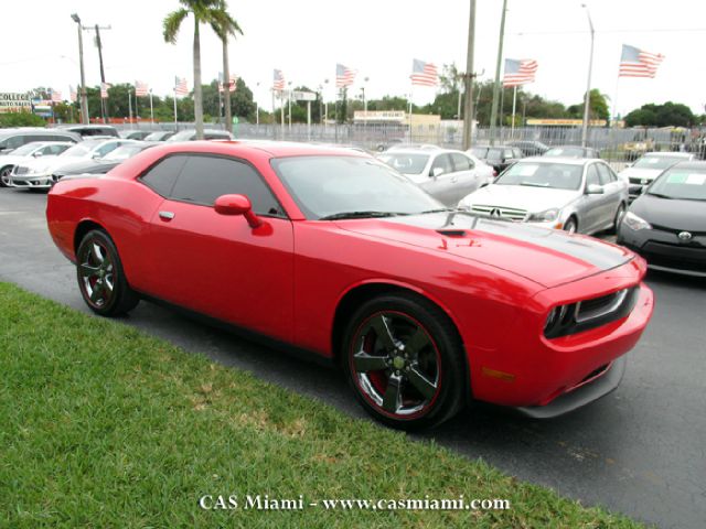 Dodge Challenger 2012 photo 2