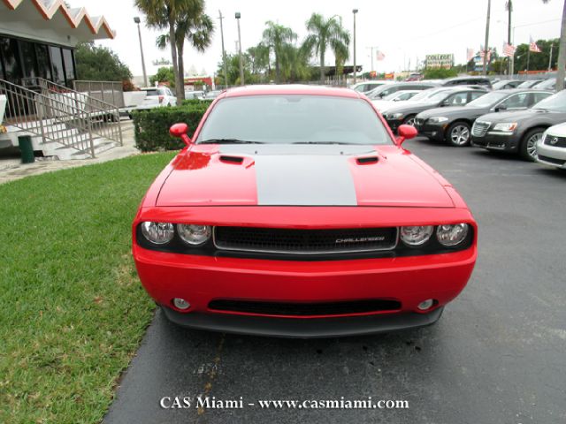 Dodge Challenger 2012 photo 3
