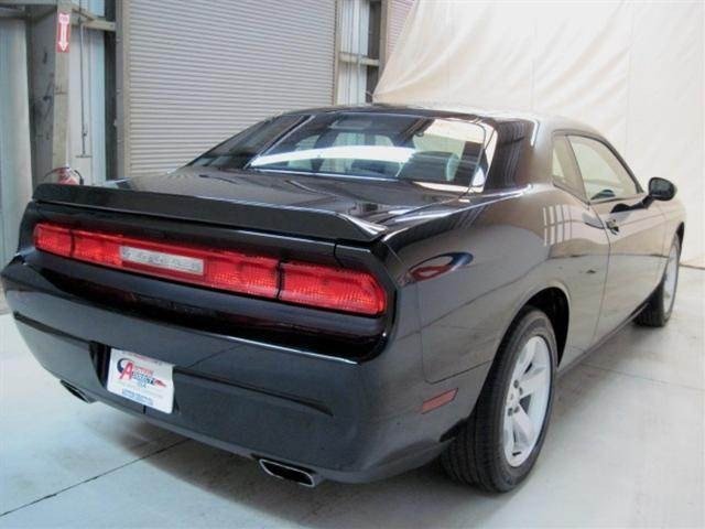 Dodge Challenger 2012 photo 3