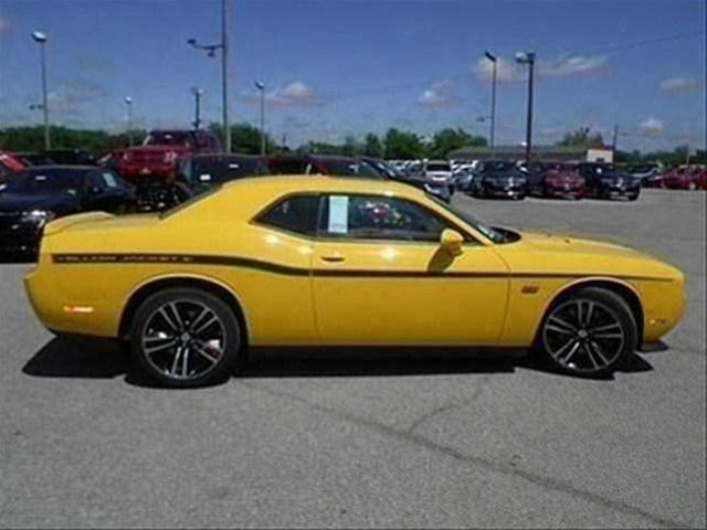 Dodge Challenger 2012 photo 2