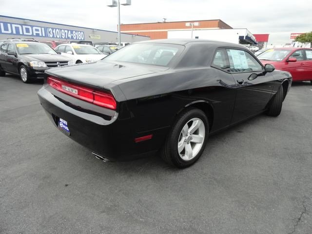 Dodge Challenger 2012 photo 5