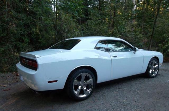 Dodge Challenger 2012 photo 2