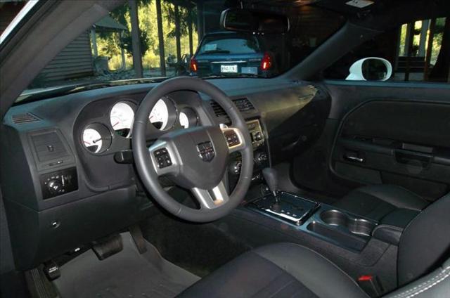 Dodge Challenger 2012 photo 3