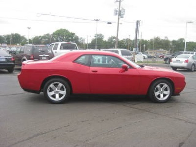 Dodge Challenger 2012 photo 2