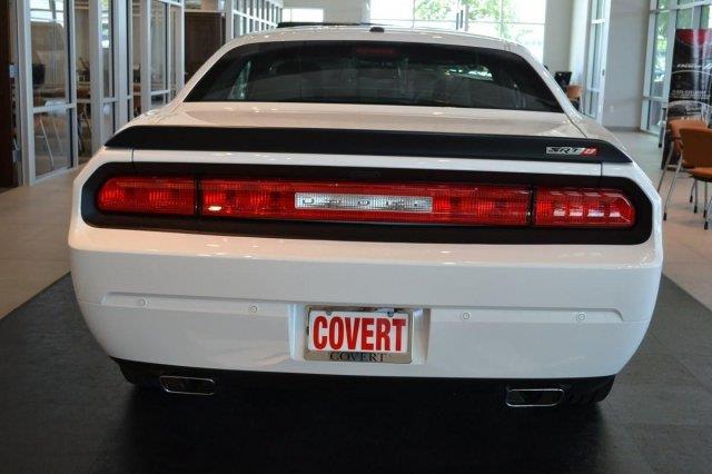 Dodge Challenger 2013 photo 11