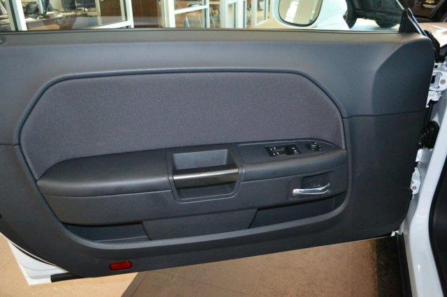 Dodge Challenger 2013 photo 8