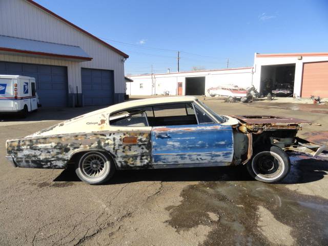 Dodge Charger 1967 photo 2