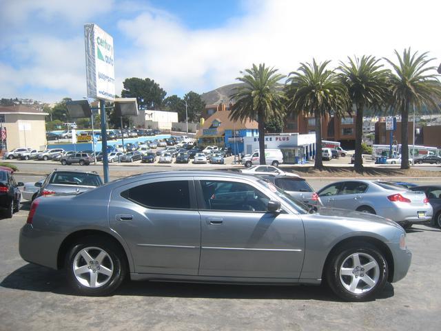 Dodge Charger SE Sedan