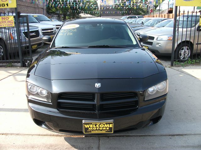 Dodge Charger Lariet Sedan