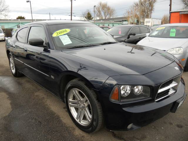 Dodge Charger SE Sedan