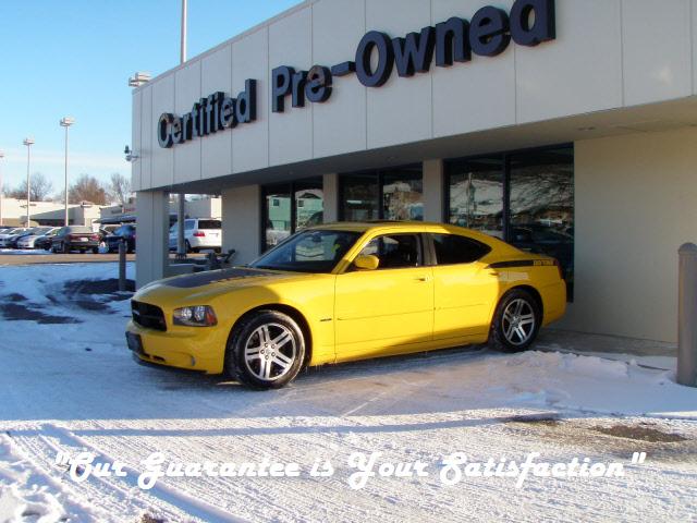 Dodge Charger EX V6 Leather Sedan