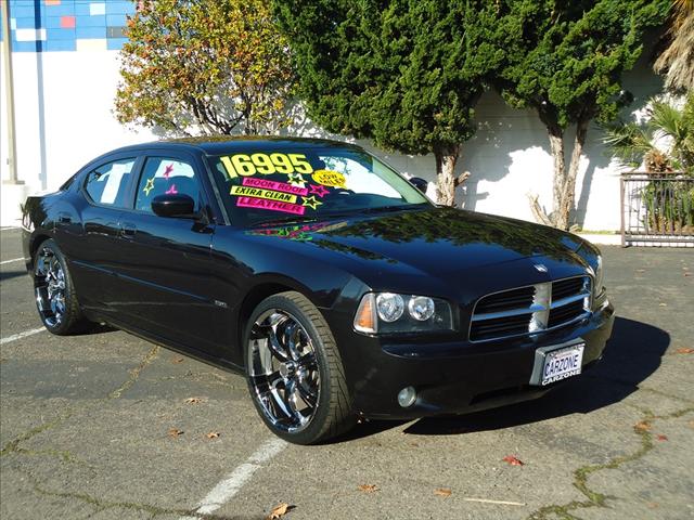 Dodge Charger SLT 25 Sedan