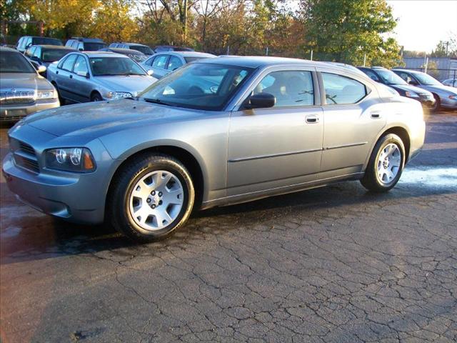 Dodge Charger 5.6S Sedan