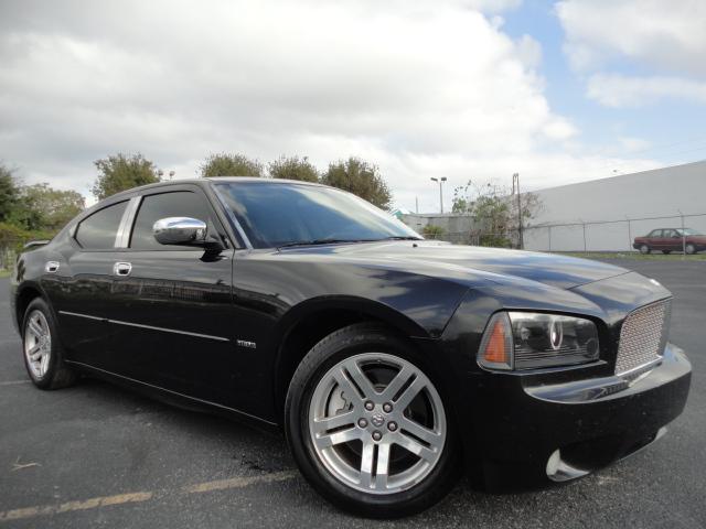Dodge Charger 3.2 Sedan