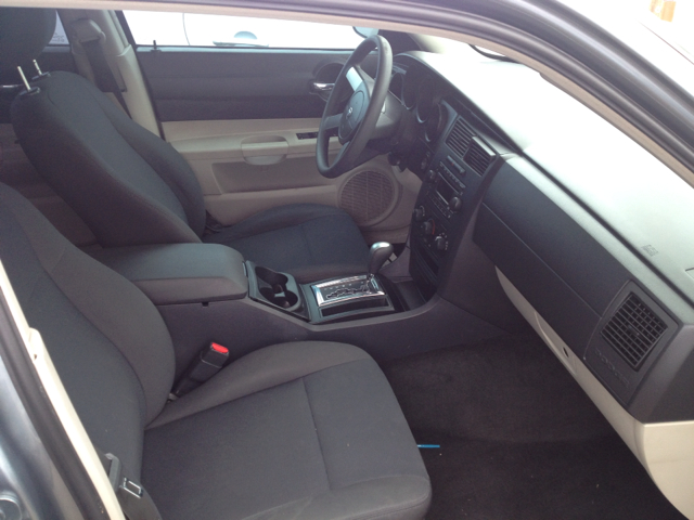 Dodge Charger SE Sedan