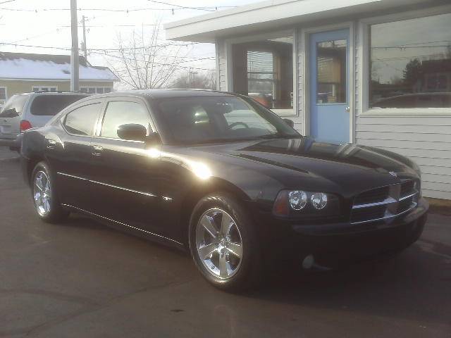 Dodge Charger QUAD CAB CREW Sedan