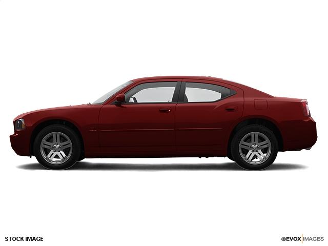 Dodge Charger 4dr Quad Cab 160.5 WB 4WD SLT Sedan