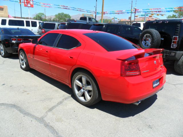 Dodge Charger XLS 4WD Sedan