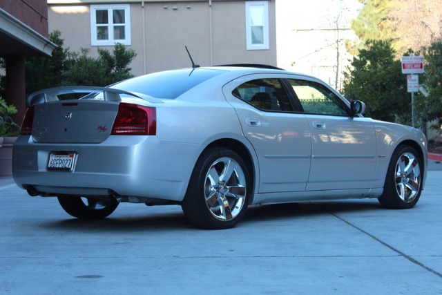 Dodge Charger 2008 photo 3