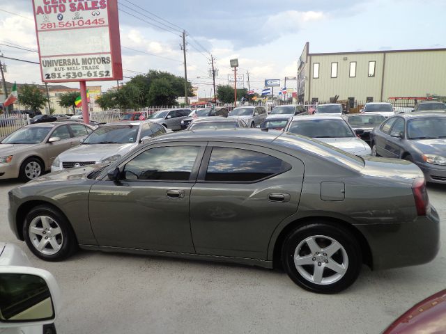 Dodge Charger SE Sedan